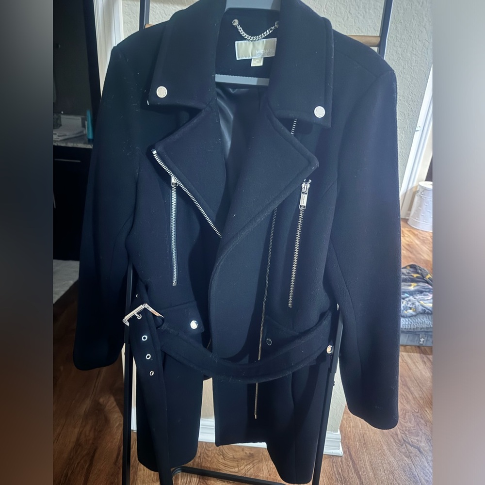 Black Michael Kors XL stylish coat for work or play
